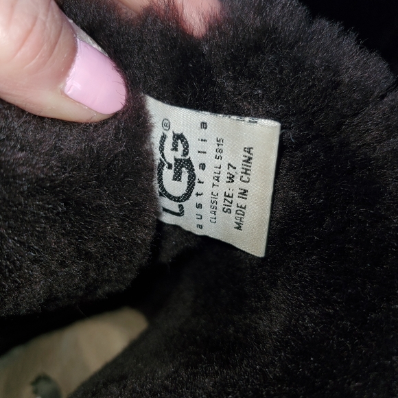 UGG Australia tall chocolate brown boots W7 - Picture 6 of 7